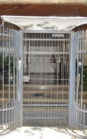 Apartamento à venda com 90m², 2 quartos e 1 vagaFachada e portaria
