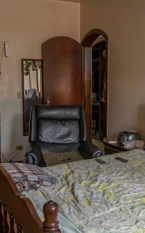 Casa à venda com 436m², 4 quartos e 4 vagasQuarto 2