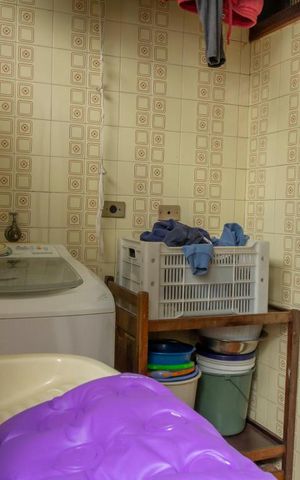 Casa à venda com 436m², 4 quartos e 4 vagasLavanderia