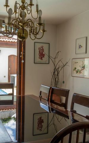 Casa à venda com 436m², 4 quartos e 4 vagasSala