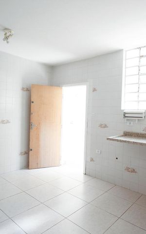 Casa à venda com 133m², 3 quartos e 1 vaga Casa à venda com 133m², 3 quartos e 1 vagaCozinha