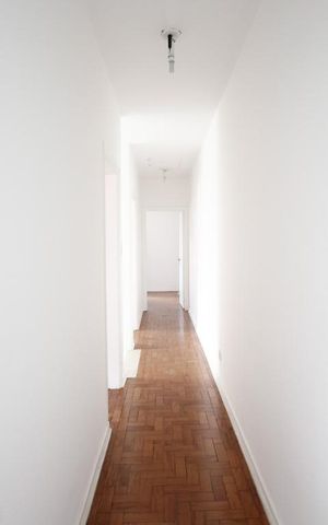 Casa à venda com 133m², 3 quartos e 1 vaga Casa à venda com 133m², 3 quartos e 1 vagaCorredor