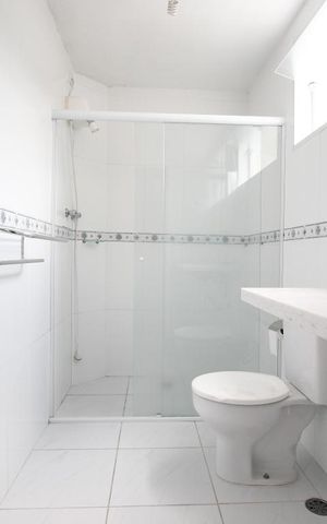 Casa à venda com 133m², 3 quartos e 1 vaga Casa à venda com 133m², 3 quartos e 1 vagaBanheiro