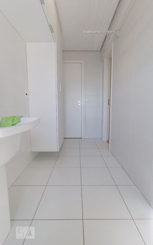 Apartamento para alugar com 105m², 3 quartos e 2 vagas Apartamento para alugar com 105m², 3 quartos e 2 vagasÁrea de Serviço