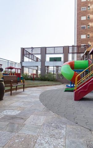 Apartamento para alugar com 105m², 3 quartos e 2 vagas Apartamento para alugar com 105m², 3 quartos e 2 vagasÁrea Comum - Playground