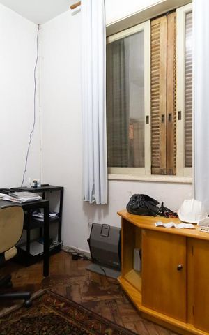 Casa à venda com 460m², 3 quartos e 7 vagasEscritório