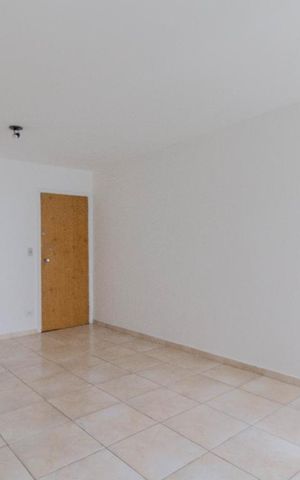 Apartamento para alugar com 80m², 2 quartos e 1 vaga Apartamento para alugar com 80m², 2 quartos e 1 vagaSala