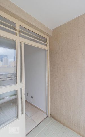 Apartamento para alugar com 80m², 2 quartos e 1 vaga Apartamento para alugar com 80m², 2 quartos e 1 vagaVaranda