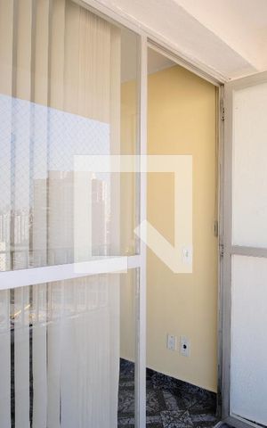 Apartamento à venda com 70m², 2 quartos e sem vagaVaranda