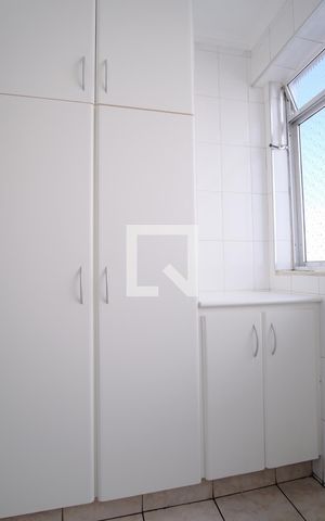Apartamento à venda com 70m², 2 quartos e sem vagaÁrea de Serviço