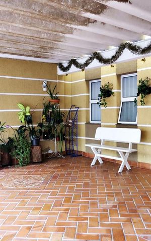 Casa à venda com 118m², 4 quartos e 2 vagasGaragem