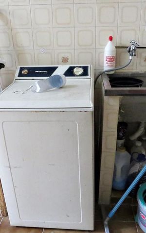 Casa à venda com 118m², 4 quartos e 2 vagasDetalhe da area de serviço