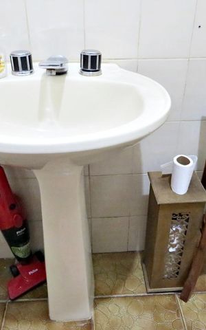 Casa à venda com 118m², 4 quartos e 2 vagasLavabo