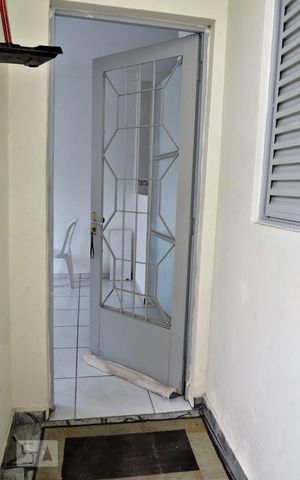 Casa à venda com 118m², 4 quartos e 2 vagasHall