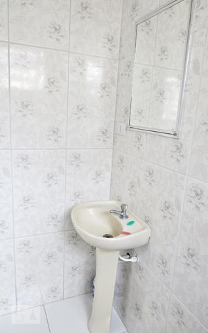 Casa à venda com 118m², 4 quartos e 2 vagasBanheiro 2