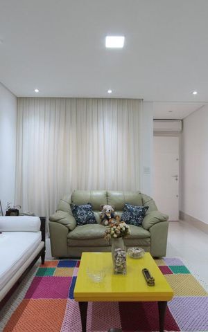 Casa à venda com 93m², 3 quartos e 2 vagasSala