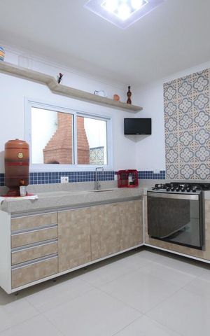 Casa à venda com 93m², 3 quartos e 2 vagasCozinha