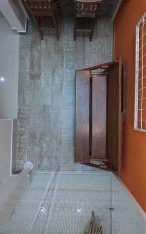 Casa à venda com 93m², 3 quartos e 2 vagasSala