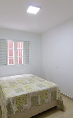 Casa à venda com 216m², 4 quartos e 3 vagas Casa à venda com 216m², 4 quartos e 3 vagasQuarto 3