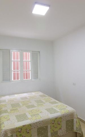 Casa à venda com 216m², 4 quartos e 3 vagas Casa à venda com 216m², 4 quartos e 3 vagasQuarto 3