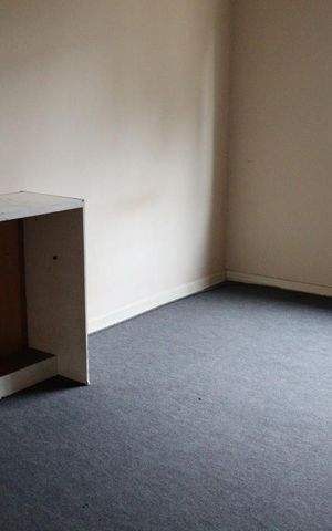 Casa à venda com 250m², 6 quartos e 3 vagasQuarto 2