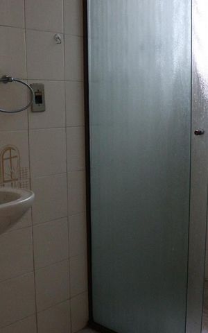 Casa à venda com 250m², 6 quartos e 3 vagasBanheiro 1