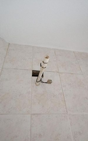 Casa para alugar com 130m², 3 quartos e 1 vaga Casa para alugar com 130m², 3 quartos e 1 vagaEdícula - Banheiro