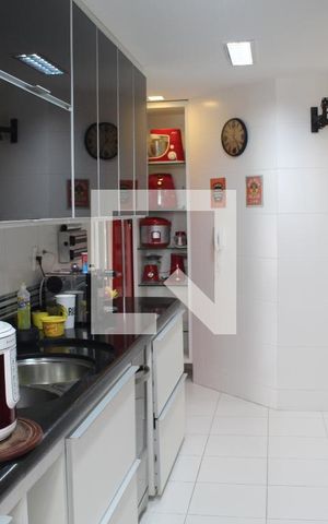 Apartamento para alugar com 160m², 3 quartos e 3 vagasCozinha