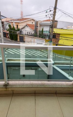 Casa à venda com 136m², 3 quartos e 5 vagas Casa à venda com 136m², 3 quartos e 5 vagasSacada