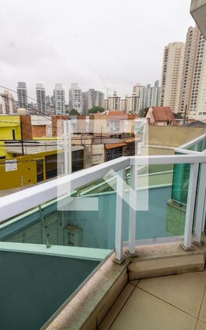 Casa à venda com 136m², 3 quartos e 5 vagas Casa à venda com 136m², 3 quartos e 5 vagasSacada