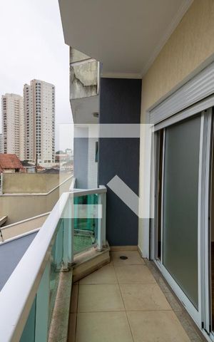 Casa à venda com 136m², 3 quartos e 5 vagas Casa à venda com 136m², 3 quartos e 5 vagasSacada