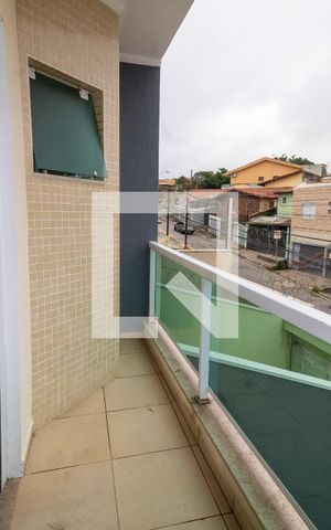 Casa à venda com 136m², 3 quartos e 5 vagas Casa à venda com 136m², 3 quartos e 5 vagasSacada