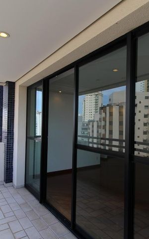 Apartamento à venda com 117m², 3 quartos e 3 vagas Apartamento à venda com 117m², 3 quartos e 3 vagasVaranda da Sala