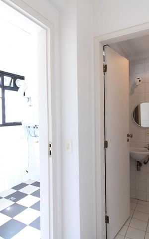 Apartamento à venda com 117m², 3 quartos e 3 vagas Apartamento à venda com 117m², 3 quartos e 3 vagasQuarto de Serviço