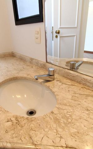 Apartamento à venda com 117m², 3 quartos e 3 vagas Apartamento à venda com 117m², 3 quartos e 3 vagasLavabo