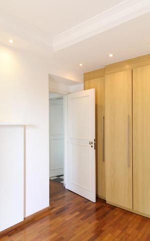 Apartamento à venda com 117m², 3 quartos e 3 vagas Apartamento à venda com 117m², 3 quartos e 3 vagasSuíte