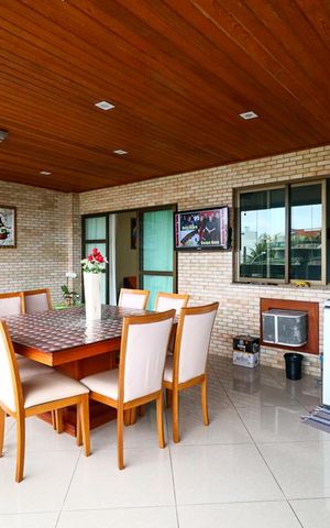 Apartamento à venda com 130m², 4 quartos e 3 vagas Apartamento à venda com 130m², 4 quartos e 3 vagasVaranda