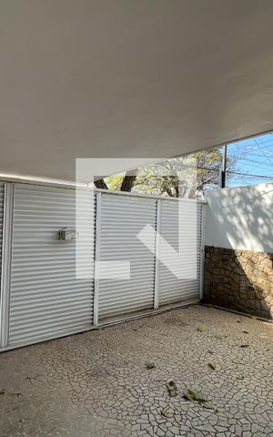 Casa à venda com 121m², 3 quartos e 2 vagas Casa à venda com 121m², 3 quartos e 2 vagasGaragem