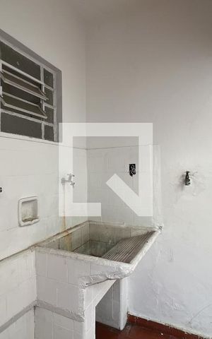 Casa à venda com 121m², 3 quartos e 2 vagas Casa à venda com 121m², 3 quartos e 2 vagasQuarto de Serviço