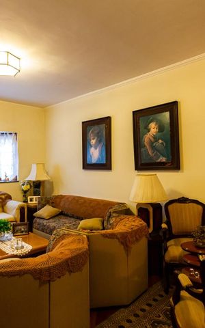 Casa à venda com 260m², 3 quartos e 6 vagasSala de Estar