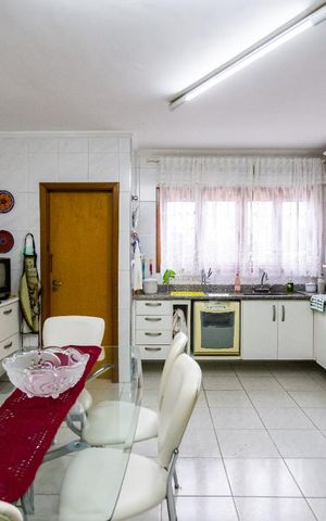 Casa à venda com 260m², 3 quartos e 6 vagasCozinha