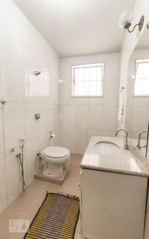 Apartamento à venda com 115m², 3 quartos e 1 vaga Apartamento à venda com 115m², 3 quartos e 1 vagaBanheiro