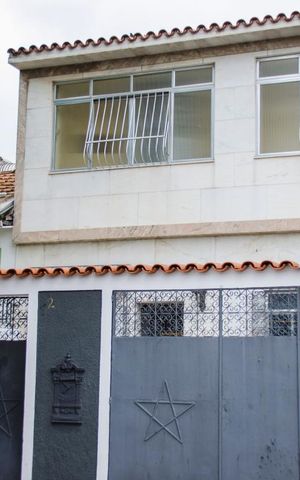 Apartamento para alugar com 90m², 3 quartos e sem vaga Apartamento para alugar com 90m², 3 quartos e sem vagaFachada