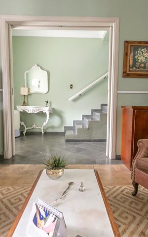 Casa à venda com 250m², 4 quartos e 5 vagasSala