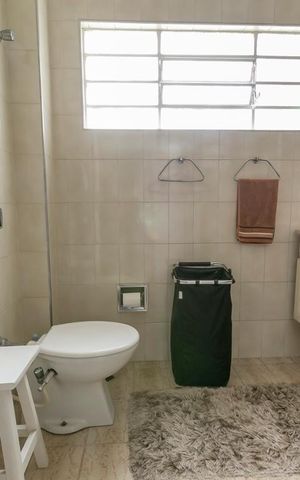 Casa à venda com 250m², 4 quartos e 5 vagasBanheiro da Suíte