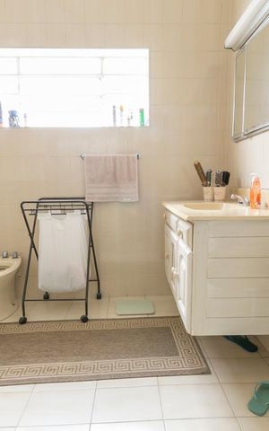Casa à venda com 250m², 4 quartos e 5 vagasBanheiro