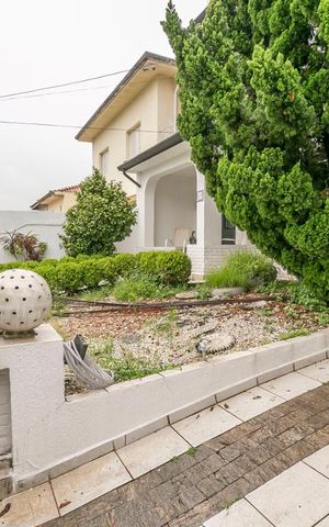 Casa à venda com 250m², 4 quartos e 5 vagasJardim