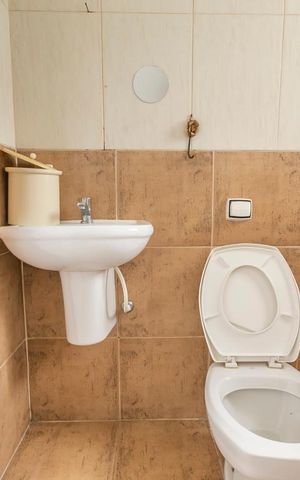Casa à venda com 250m², 4 quartos e 5 vagasEdícula