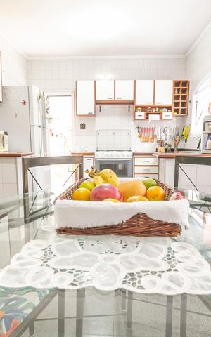 Casa à venda com 250m², 4 quartos e 5 vagasCopa