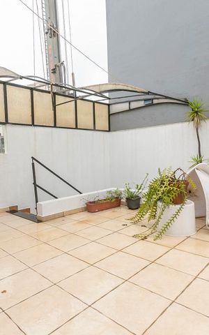 Casa à venda com 250m², 4 quartos e 5 vagasEdícula